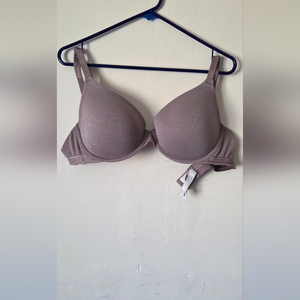 36DD VS Bra Bundle - Picture 4 of 9